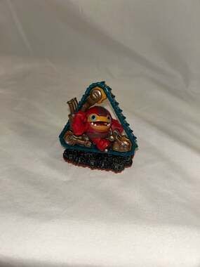 Skylanders Trap Team Tread Head Tech Figure